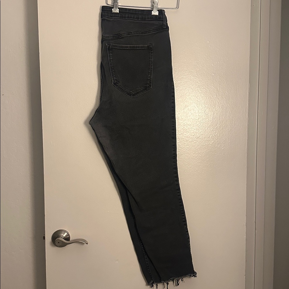 Old Navy Extra High Rise Rockstar Super Skinny Button-Fly Jeans Size 18